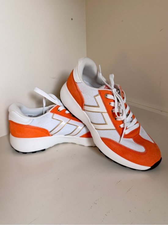 Le Tigre Other - Le Tigre White and Orange Athletic Sneakers
